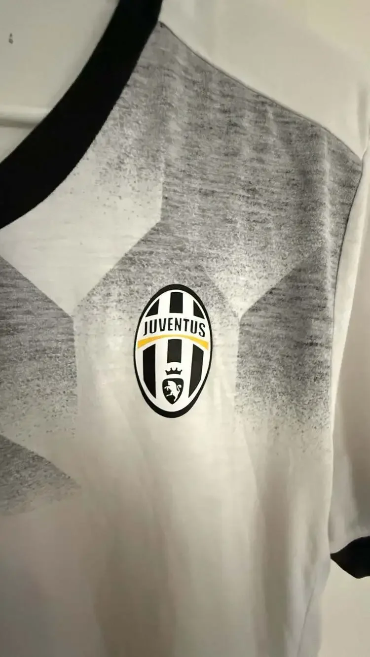 Adidas Juventus 2017/18 Pre-Match jersey
